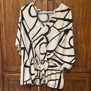 Sweet Rain Black and Cream Geometric Blouse